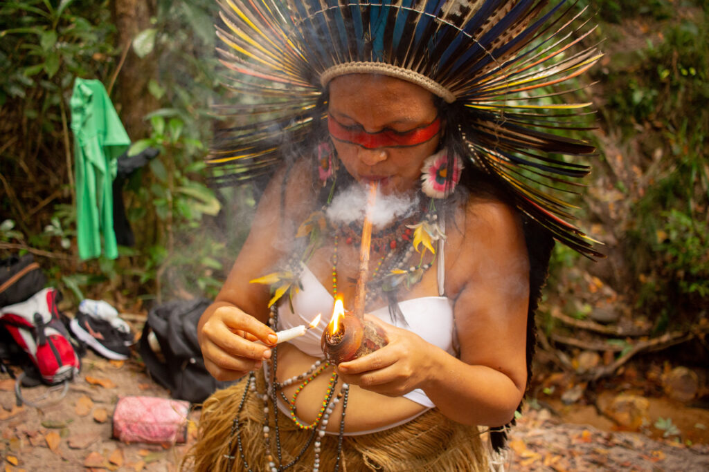 Shaman Sanderline starting the healing ritual with herb smoke.