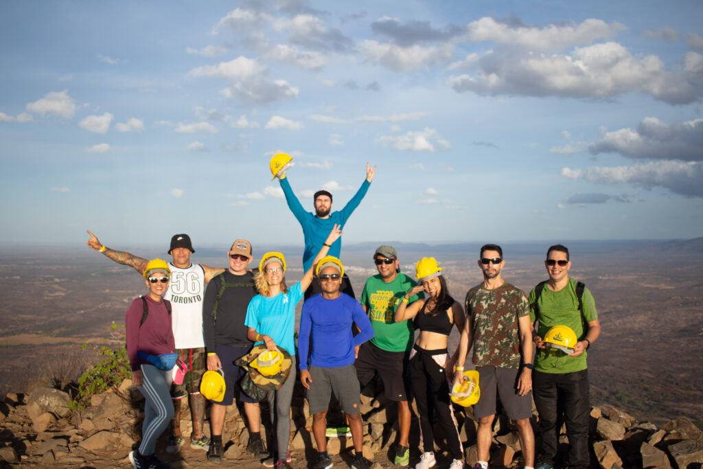 Group photo at the top of Pico do Cabugi