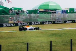 Read more about the article Formula 1 São Paulo 2026: Interlagos Grand Prix Travel & Ticket Guide